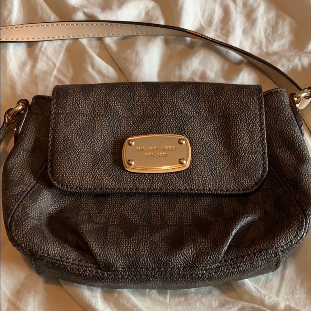 Michael kors purse